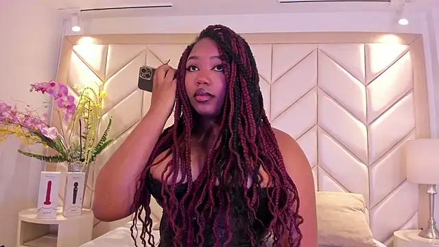 Snapshot of BrendaFernandez_ chatting on January 2026 01:04:01 PM BrendaFernandez online show from January 2026 01:04:01 PM