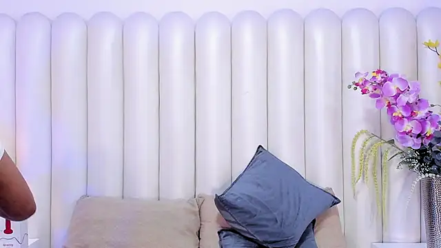 Snapshot of BrendaFernandez_ chatting on February 2026 01:51:01 PM BrendaFernandez online show from February 2026 01:51:01 PM