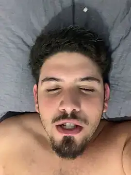 Bbbtro online show from April 2026 06:16:02 PM