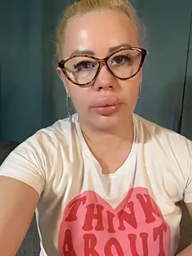 MonnyStef online show from February 2026 03:32:02 PM