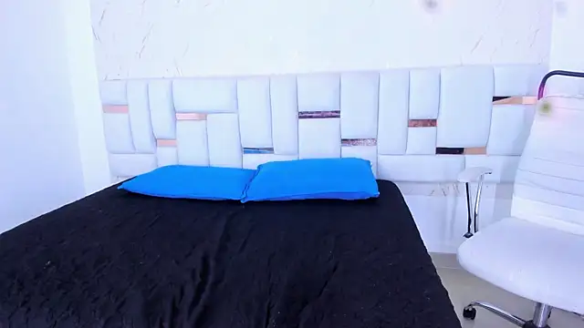 Anabella BigBoobs online show from November 2025 11:20:01 AM