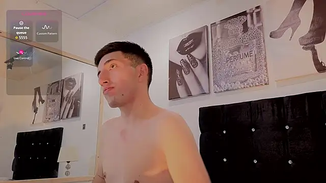 Un Sluttyy online show from March 2026 11:05:02 AM