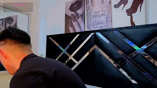 Un Sluttyy online show from April 2026 11:15:02 AM