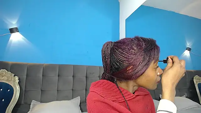 Aliis Love online show from November 2025 10:52:02 PM