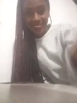 Aliis Love online show from January 2026 12:36:01 AM