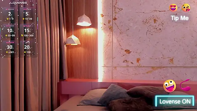 Snapshot of Manuela_Li chatting on November 2025 01:57:02 PM Manuela Li online show from November 2025 01:57:02 PM