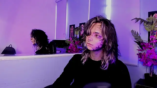 luxiel  online show from December 2025 08:04:02 PM