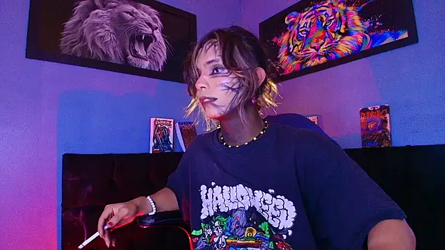 Snapshot of luxiel_ chatting on January 2026 11:19:01 PM luxiel online show from January 2026 11:19:01 PM