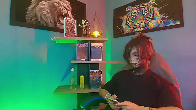 Snapshot of luxiel_ chatting on February 2026 10:35:01 PM luxiel online show from February 2026 10:35:01 PM