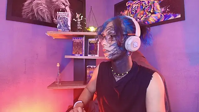 Snapshot of luxiel_ chatting on February 2026 08:47:01 PM luxiel online show from February 2026 08:47:01 PM