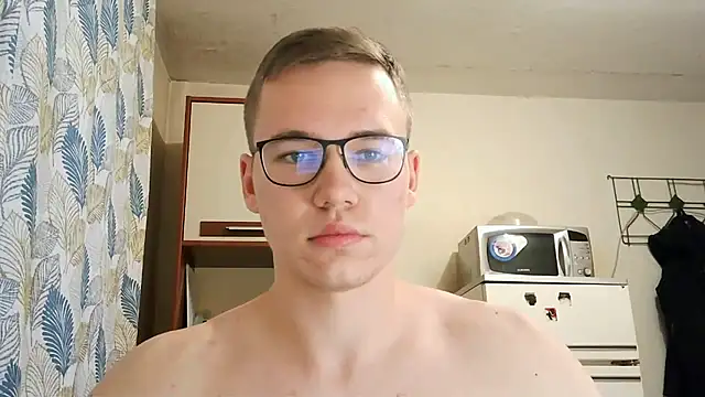 Yminoske online show from November 2025 09:41:01 AM