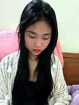 Lynly k2 online show from March 2026 01:30:01 PM