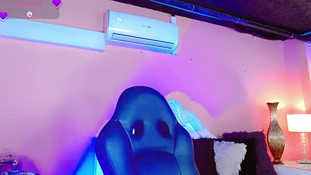 Snapshot of AnnaRouseQueen chatting on February 2026 07:50:02 PM AnnaRouseQueen online show from February 2026 07:50:02 PM