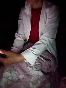 Lynn-122 online show from April 2026 08:11:02 PM