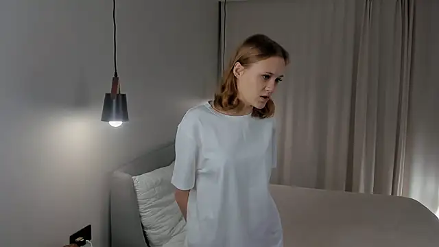 LilianGlenna online show from November 2025 11:10:02 AM