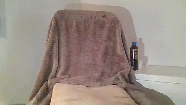 JAY20C16 online show from February 2026 02:25:01 PM