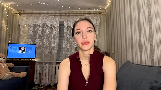 CarliBatas online show from November 2025 05:23:02 PM