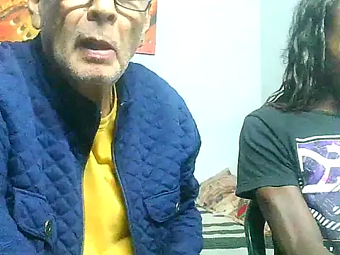 Snapshot of dirtysluttyfist chatting on December 2025 06:31:01 AM dirtysluttyfist online show from December 2025 06:31:01 AM