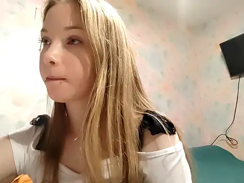 BarkySedna online show from November 2025 02:44:02 AM