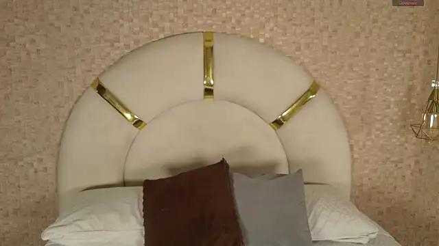 aria sm online show from November 2025 07:10:01 PM