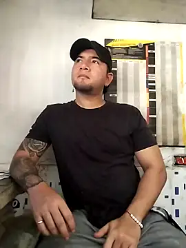 JHONNYACA28 online show from November 2025 05:39:02 PM