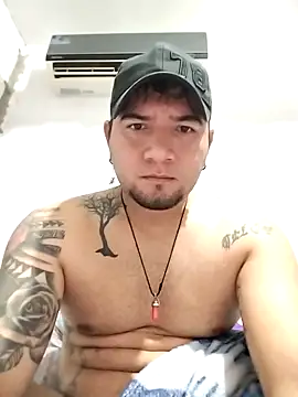 JHONNYACA28 online show from November 2025 04:13:02 AM