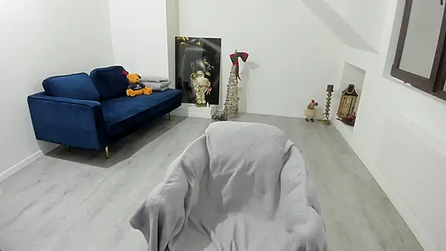 AnyaEvy online show from December 2025 05:12:02 AM