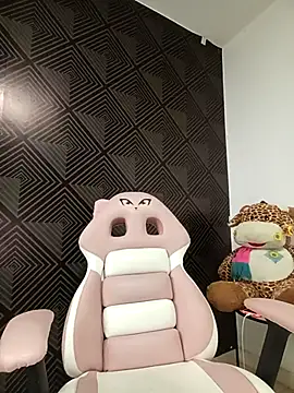 VirginPussyAnita18 online show from November 2025 03:22:01 PM