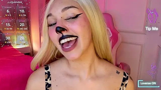 Lynaa love online show from November 2025 08:57:01 PM