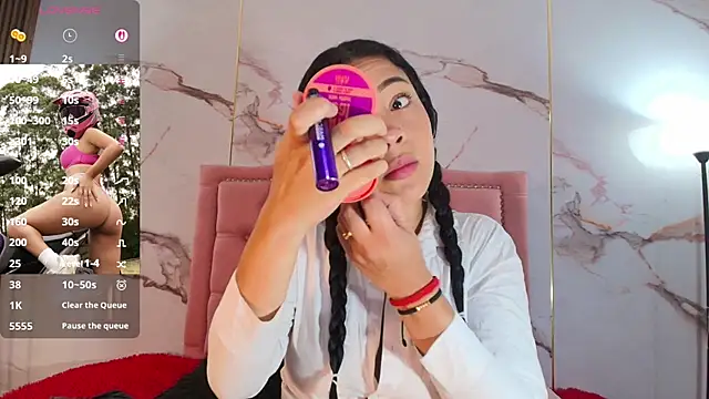 Emily  Carter online show from November 2025 11:24:01 AM