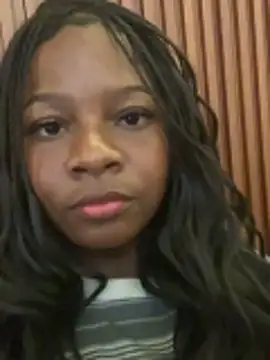 Snapshot of Dina_moss chatting on November 2025 10:30:02 PM Dina moss online show from November 2025 10:30:02 PM