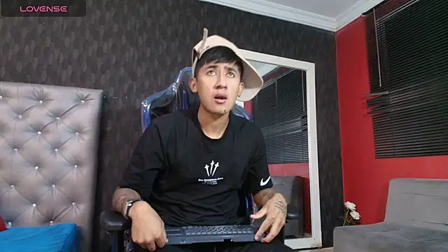 Vinackk online show from November 2025 03:17:02 AM