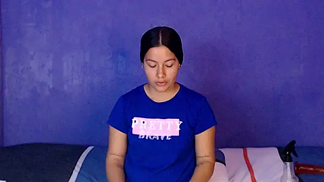 Patris204 online show from November 2025 01:44:02 PM