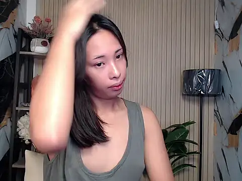 YumsSantos online show from March 2026 05:57:02 AM