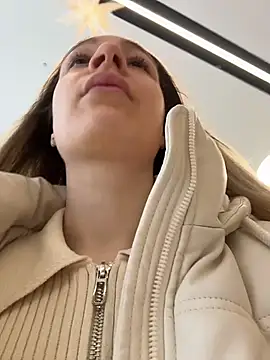 Snapshot of SashaCatt chatting on January 2026 08:40:01 AM SashaCatt online show from January 2026 08:40:01 AM