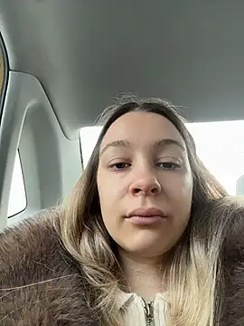 Snapshot of SashaCatt chatting on February 2026 08:02:01 AM SashaCatt online show from February 2026 08:02:01 AM