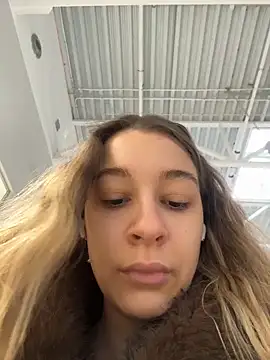 Snapshot of SashaCatt chatting on February 2026 08:40:02 AM SashaCatt online show from February 2026 08:40:02 AM