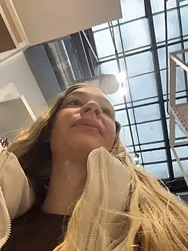 Snapshot of SashaCatt chatting on February 2026 07:54:02 AM SashaCatt online show from February 2026 07:54:02 AM