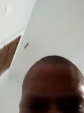 Maceypoops online show from March 2026 04:18:01 AM