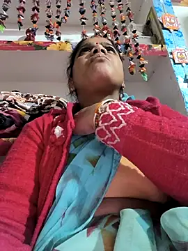 Hot suini online show from February 2026 02:23:02 PM