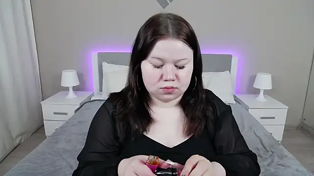 Snapshot of EvaNova_ chatting on November 2025 04:28:02 AM EvaNova online show from November 2025 04:28:02 AM