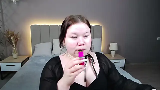 Snapshot of EvaNova_ chatting on November 2025 04:26:02 AM EvaNova online show from November 2025 04:26:02 AM