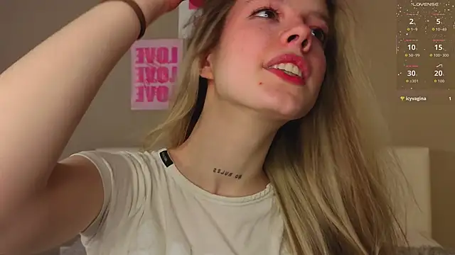 TiffinyMergist online show from February 2026 08:35:01 PM