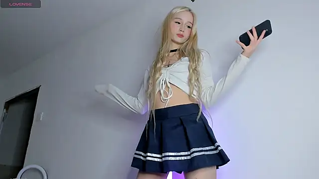 angelellise online show from November 2025 07:24:01 PM