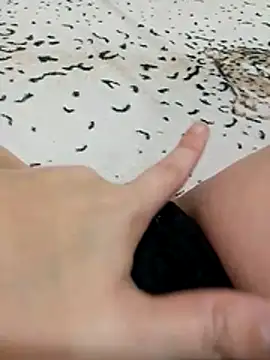 Lucu  online show from November 2025 03:00:02 PM