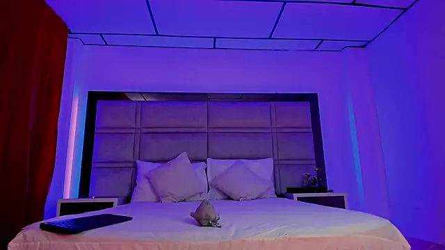 Maximo king25 online show from November 2025 04:03:02 AM