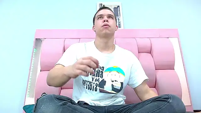 Liam York  online show from November 2025 12:31:02 PM