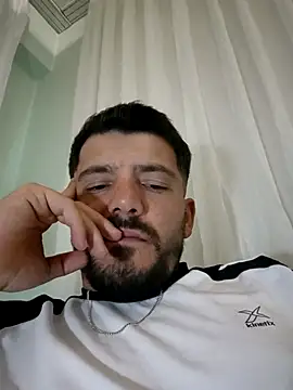 Cekiyorum  Gulumse online show from November 2025 06:17:01 PM