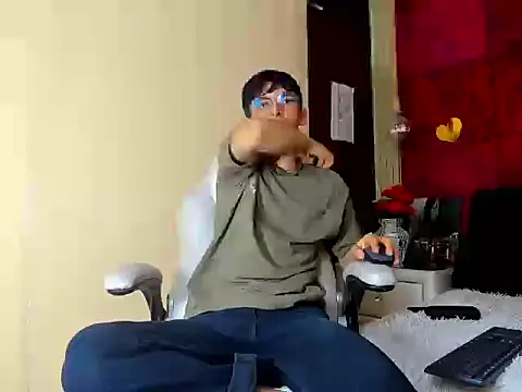 ElanGiraldo online show from February 2026 10:44:01 PM