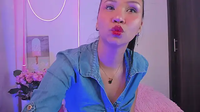 carolinegrayy online show from November 2025 11:21:02 AM